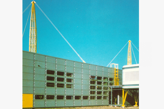 ケルンのリントにあるイグス工場