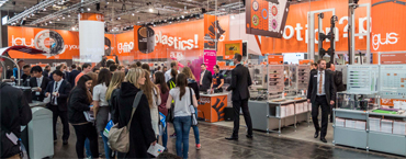 展示会でのイグスブース