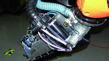 バスケーブルを使った多軸ロボット