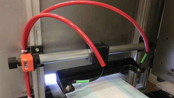 イージーチューブを使用したおむつ包装設備