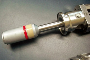 イグリデュールすべり軸受を使用した充填装置内のピストン