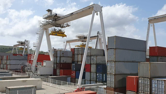 自動スタッキングクレーン (ASC)