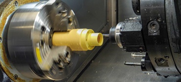 イグリデュール高性能ポリマー製丸棒をご希望の形状に旋盤加工