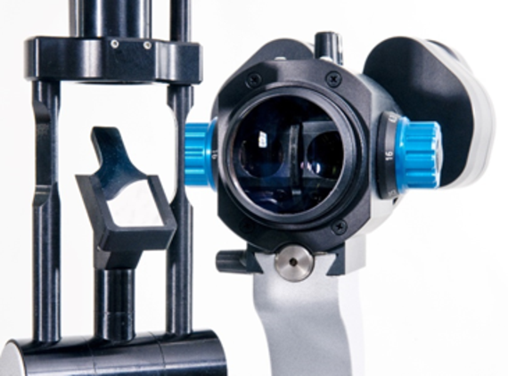 イグリデュール丸棒製ベアリングが使われた顕微鏡