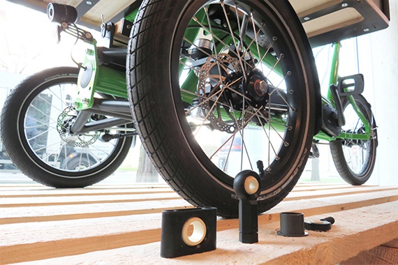 イグリデュールすべり軸受とイグボール ロッドエンドベアリングを採用したchike社のカーゴバイク