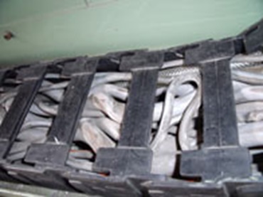 ケーブルの「コークスクリュー」現象