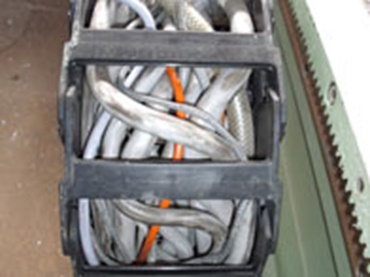 ケーブルの「コークスクリュー」現象