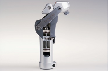 膝の人工関節にイグリデュール ピストンリングを使用、Otto Bock HealthCare社