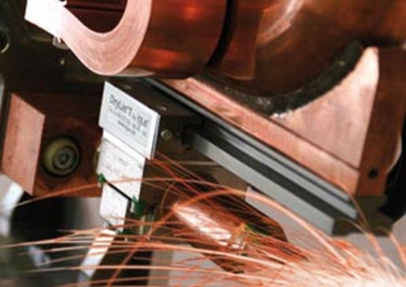 自動車産業の溶接ガンで使用